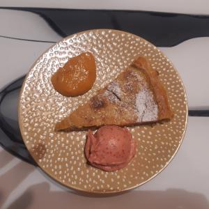 Tarte à la courge et sorbet de framboise